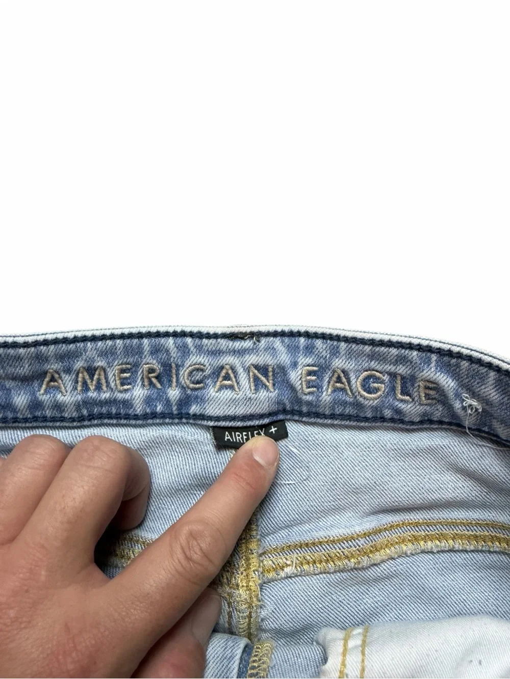 American Eagle Outfitters Men's 31 Light Wash Distressed Denim Jean Shorts